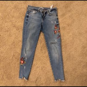 Zara embroidered jeans size 6
